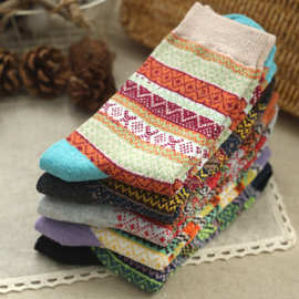 海宁羊毛袜外贸波西米亚民族风复古女袜秋冬中筒袜加厚