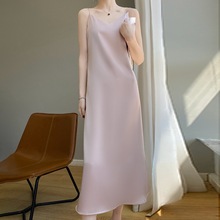 重磅桑蚕丝手感v领连衣裙女缎面丝绸裙子内搭打底真丝吊带裙