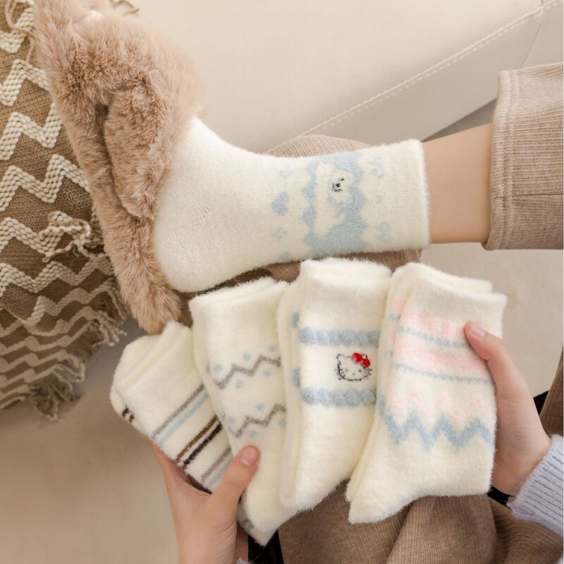Plush Socks for Women in Winter, Mid-Tube Coral Fleece Maternity Socks, Thickened and Warm, Cute Australian Fleece Home Floor Sleep Socks Plush Socks for Women in Winter, Mid-Tube Coral Fleece Maternity Socks, Thickened and Warm, Cute Australian Fleece Home Floor Sleep Socks