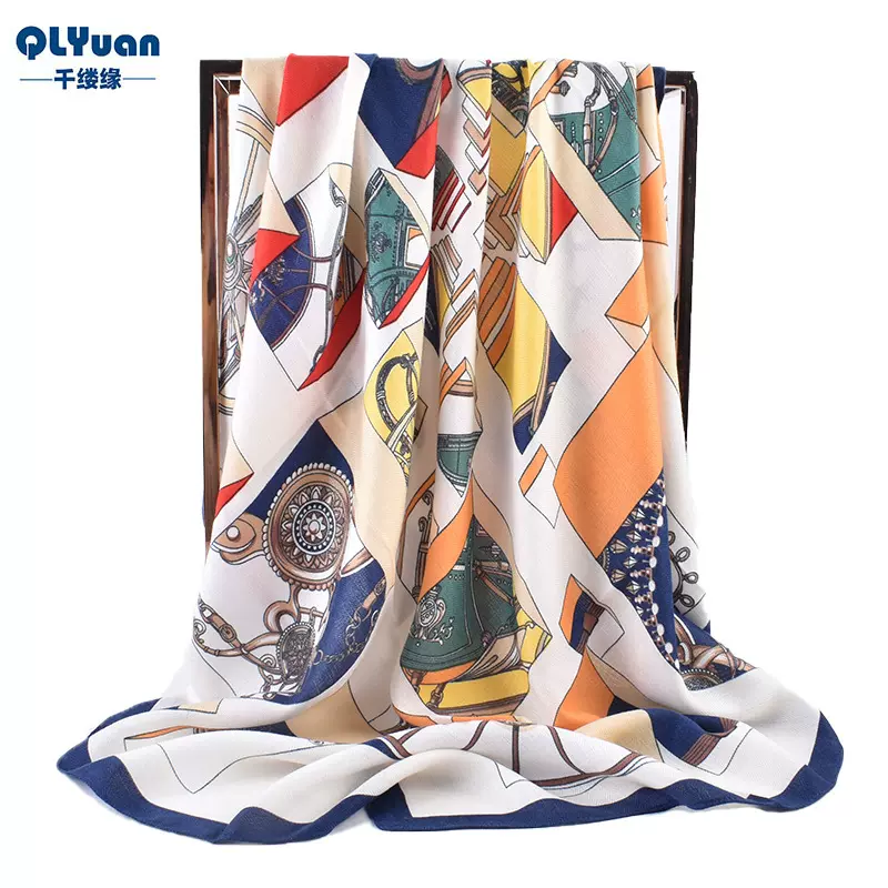 新款时尚复古印花百搭围巾围脖人字绒90方巾丝巾外搭两用披肩