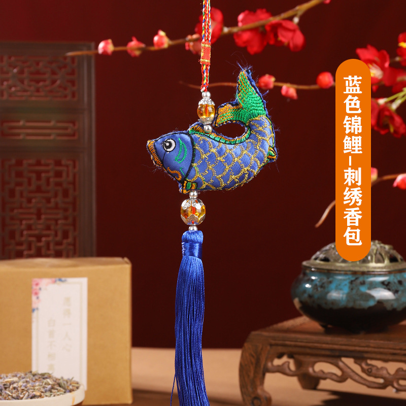 Bolsita del Dragon Boat Festival Bolsita bordada Colgante Bolsita en forma de pez Colgante de pescado con lentejuelas Colgante de coche Bolsita del Dragon Boat Festival