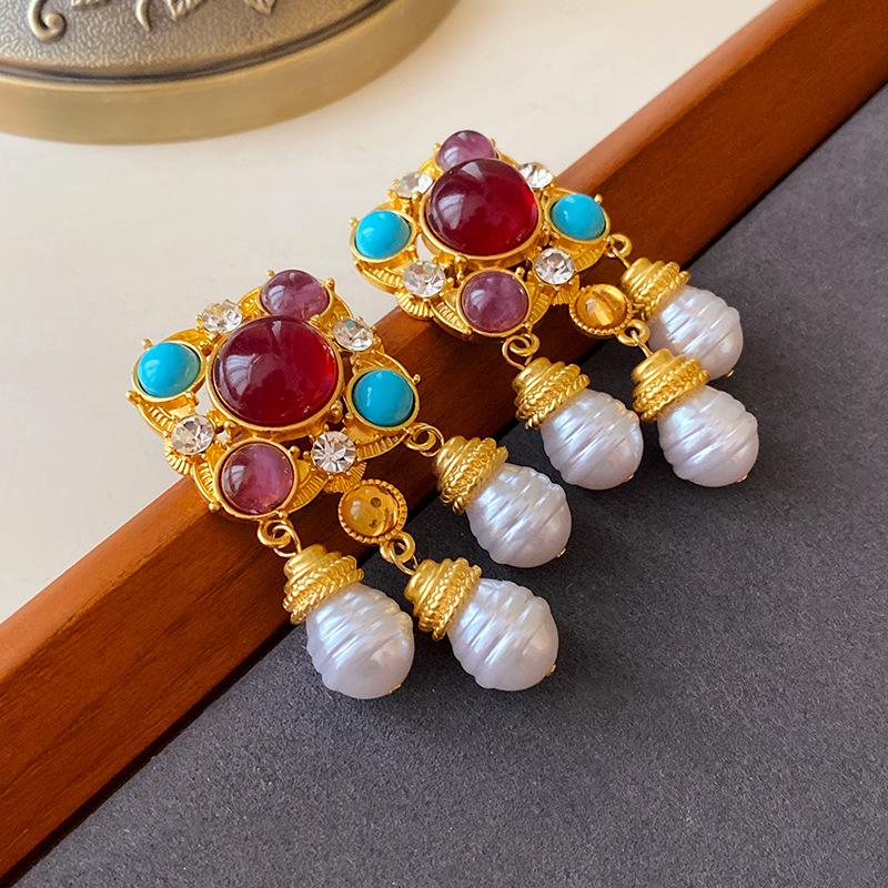 Glam Style 1 Pair Glam Geometric Plating Inlay Copper Artificial Pearls Rhinestones Drop Earrings