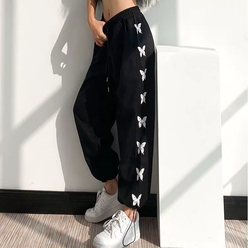 Демисезонные зауженные casual брюки, свободный крой, высокая талия, шнуровка