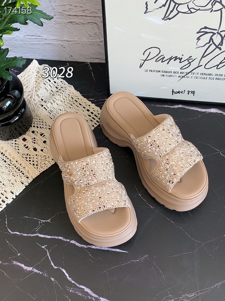 Dép sandal nữ xỏ ngón đế dày 6 cm phong cách thể thao Pháp — Màu đen, vàng chi tiết 6