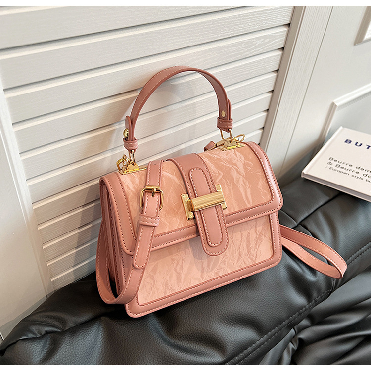 Tämän vuoden suositut laukut naisille 2024 uusi muoti huippuluokan kannettava olkalaukku suuri kapasiteetti crossbody pieni neliö laukku_voghion.com