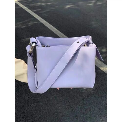 Gourmet Water Bucket Bag for Women 2024 New Arrival Large Capacity Soft Leather Single Shoulder Crossbody Bag, Versatile Simple Commute Bag