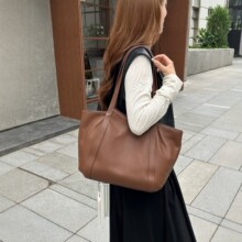 2026新款头层牛皮托特包女大容量通勤单肩包真皮简约百搭腋下包