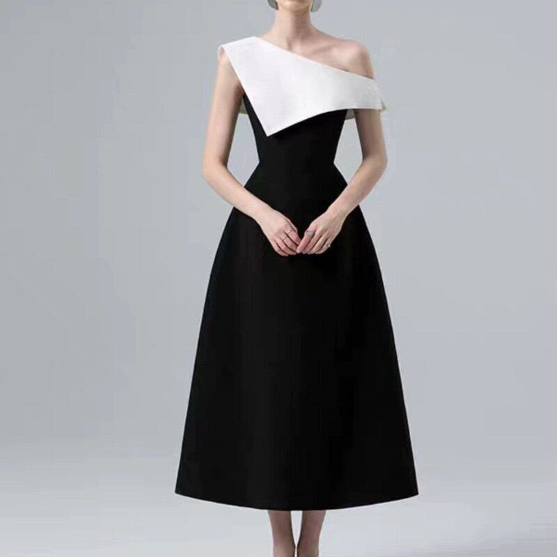 Vietnamese designers autumn and winter new temperament slant shoulder sexy knitted base dress 30255 Vietnamese designers autumn and winter new temperament slant shoulder sexy knitted base dress 30255