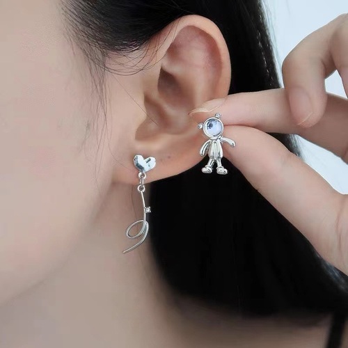 S925 Silver Needle Niche Design Bear Love Stud Earrings for Women Cute and Playful Asymmetric AB Style Earrings for Women