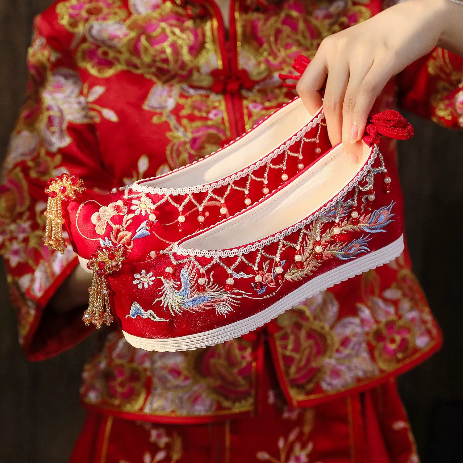 [Феникс новая кисточка] Свадебная обувь внутри увеличенный Китайский Свадебный костюм невесты обувь с вышивкой Xianhe обувь