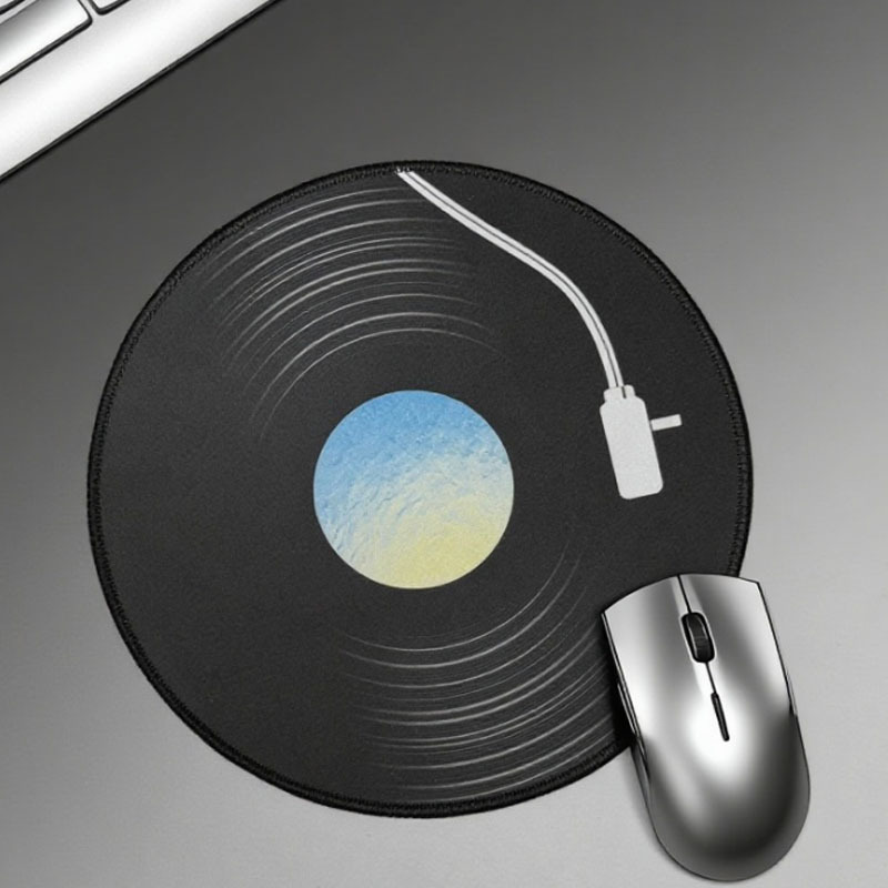 �ڽ���Ƭ�������� С����Ƹ����ְ����߱ر� ������ĥ�칫��Ϸ