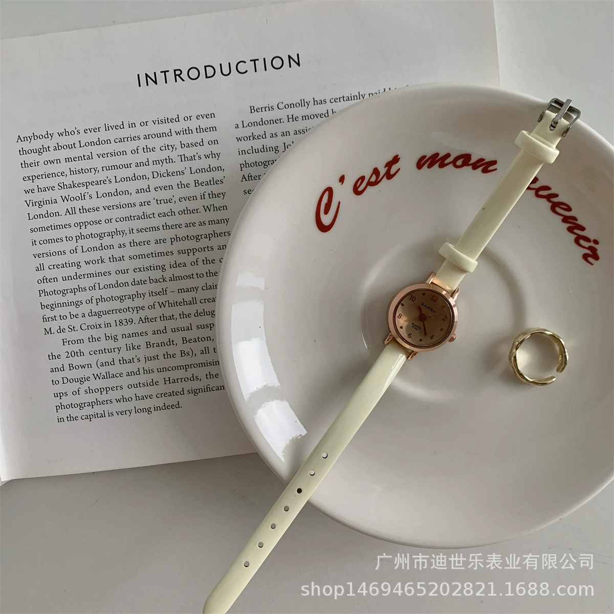 Small Fashion Watch, City Style, Simple Elegant Design, Light Luxury, Multiple Strap Colors