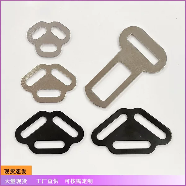 Factory direct supply of pet harness triangle buckle, leash triangle metal piece, metal triangle buckle