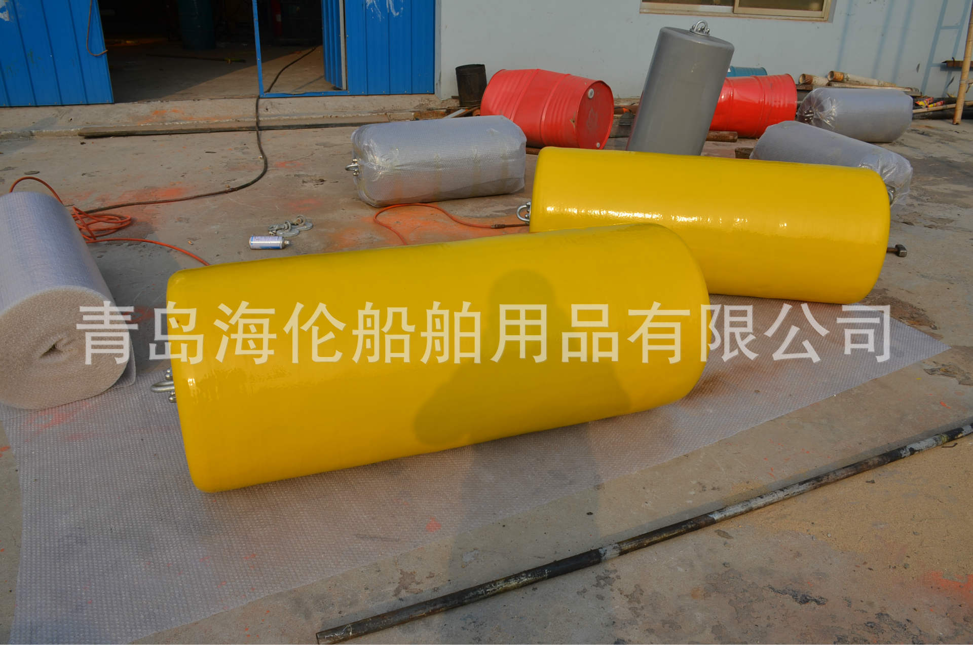 公路、道路防护栏垫，护栏，聚氨酯EVA材质防撞设施青岛否是海伦0