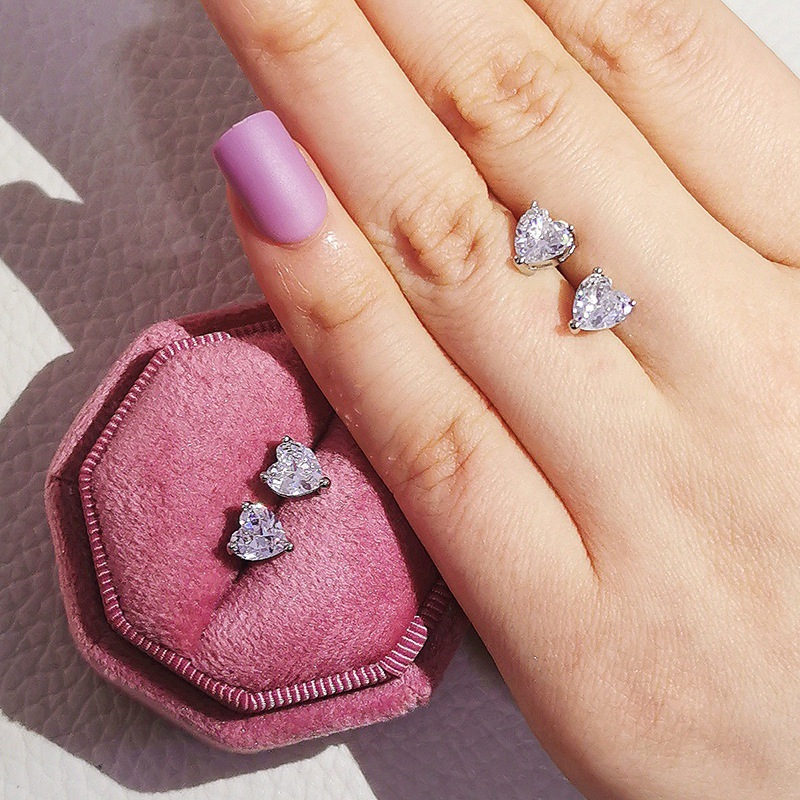 Fashion Heart Shape Copper Inlay Zircon Ear Studs 1 Piece