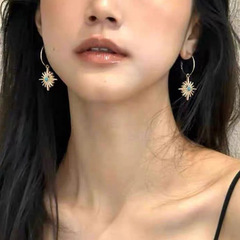 欧米のクロスボーダーの太陽の花の緑の松石のイヤリングの8芒の星のイヤリングの女性の復古の民族の風の耳の輪のイヤリングの耳飾り