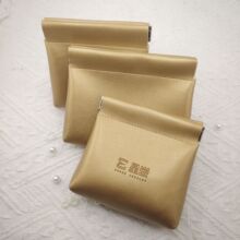 轻奢金色PU弹片袋方底珠宝收纳袋子可定制款式精致按扣饰品包装袋