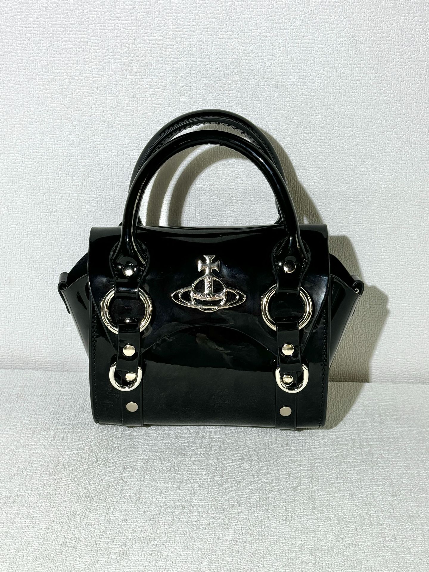 검은색 페인트 베티