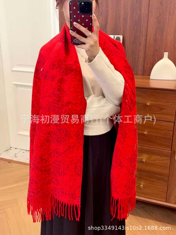 罗围巾冬季女2025新款披肩毯两用高级感保暖斗篷披风外搭仿羊绒厚|undefined