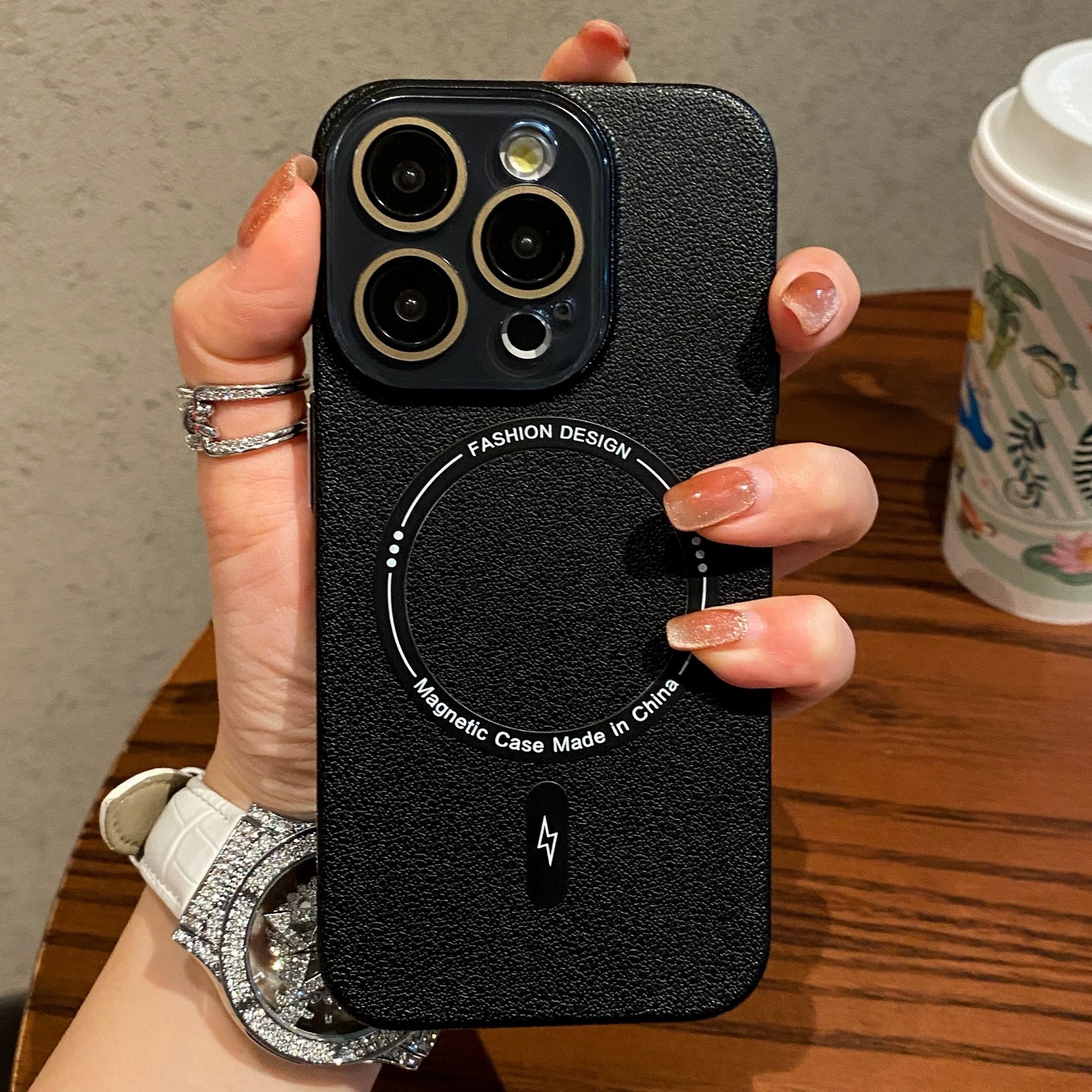 Aperición magnética de patrón de lichi de color sólido para Apple 16promax funda para teléfono móvil iPhone14/13 lente película 15P pareja