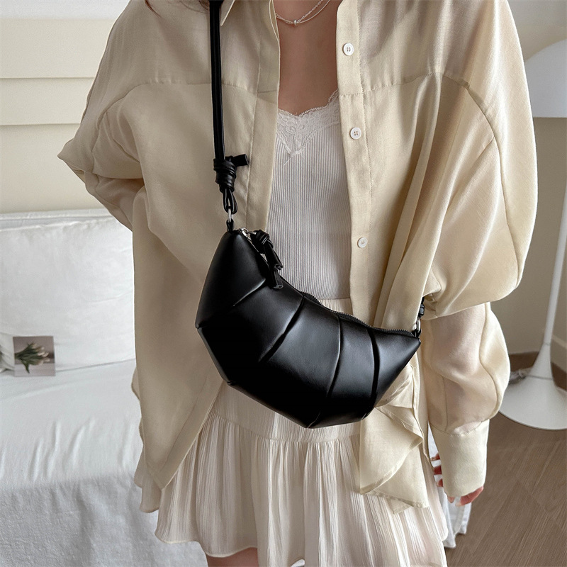 Bolso de cuerno de toro francés, bolso de hombro de mujer 2024, nuevo bolso de bolsillo de moda, bolso de cinturón simple