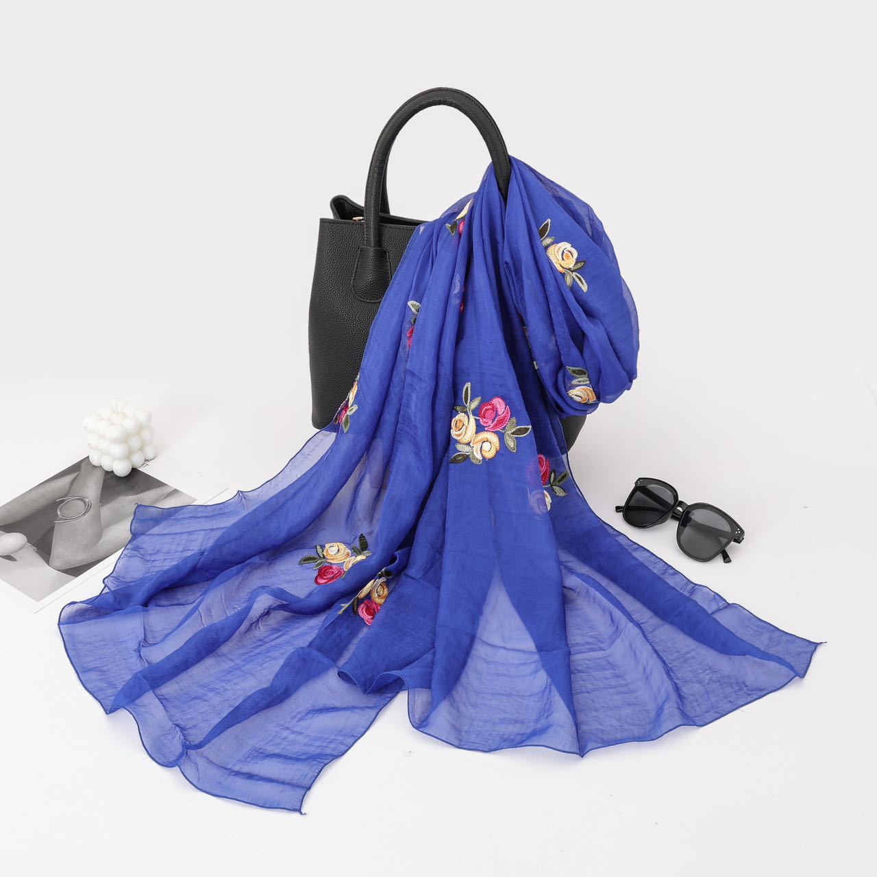 사파이어 블루(세 꽃 쉬폰)