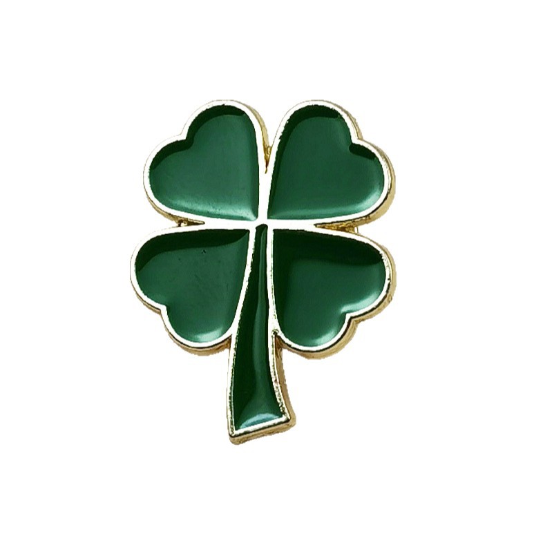 Lucky Clover Broche Aleación Gota Aceite Ropa Bolsos Pin Accesorios Chicas Joyas lindas Insignias al por mayor