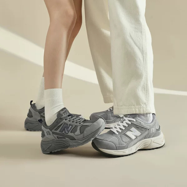 Carefully Selected New Balance Putian Spring and Autumn N878 Men's and Women's Retro Casual Shock-Absorbing Couple's Sports Shoes Versatile Casual Shoes