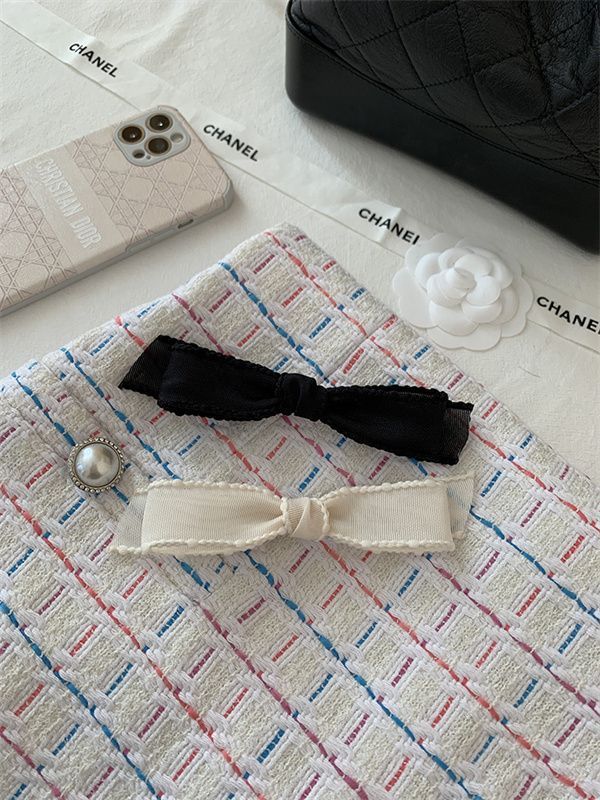 Women's Cute Solid Color Cloth Bowknot Hair Clip display picture 6