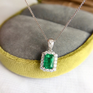 Imperial Princess Diamond Jewelry 18K Gold Set Emerald Necklace Women's Color Pendant Collarbone Chain Diamond Set Certificate