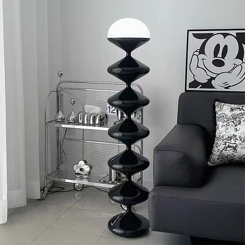 Lámpara de piso de calabaza sala de estar al lado del sofá decoración del dormitorio atmósfera lujosa ligera ins red de viento creativa lámpara Zhongshan