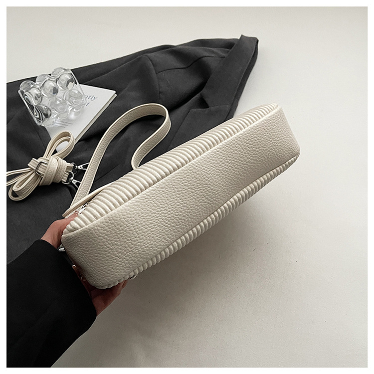 Large-capacity women's summer 2025 new fashion crossbody bag, Korean-style casual single-shoulder armpit commuting bag for work undefined