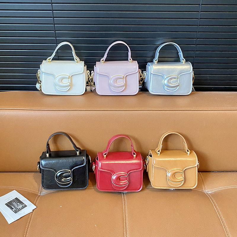 Cross-Border Mini Handbag for Women, Niche High-End Stylish Versatile Fashion Girls' Chanel-Style Lettered Children's Crossbody Bag