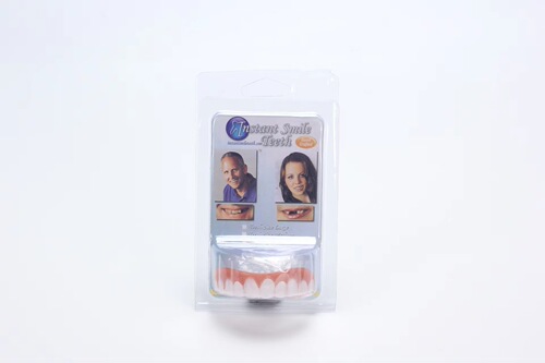 The fourth generation of simulated teeth braces, silicone upper and lower rows, whitening dentures, smile stickers, denture braces, one piece drop shipping