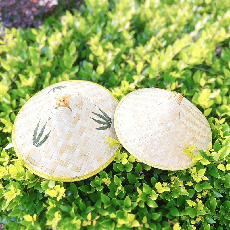 Bamboo Woven Hat with Large Brim for Farmers, Fishing, Sun Protection, Rain Protection, Clover Design, for Adults and Children, Stage Performance Raincoat Hat Bamboo Woven Hat with Large Brim for Farmers, Fishing, Sun Protection, Rain Protection, Clover Design, for Adults and Children, Stage Performance Raincoat Hat