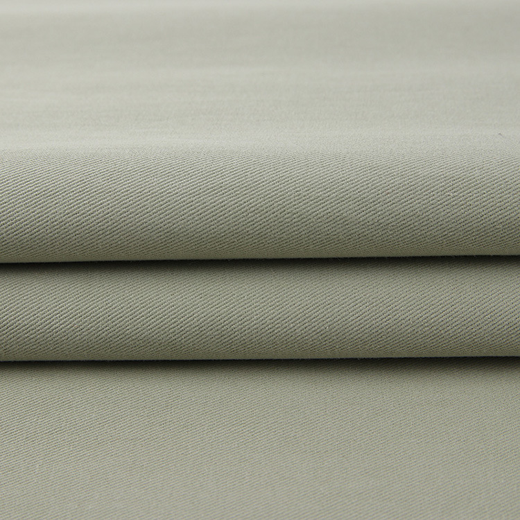 Fábrica directa 100% algodón tejido teñido tela de camisa de hombre trenzada