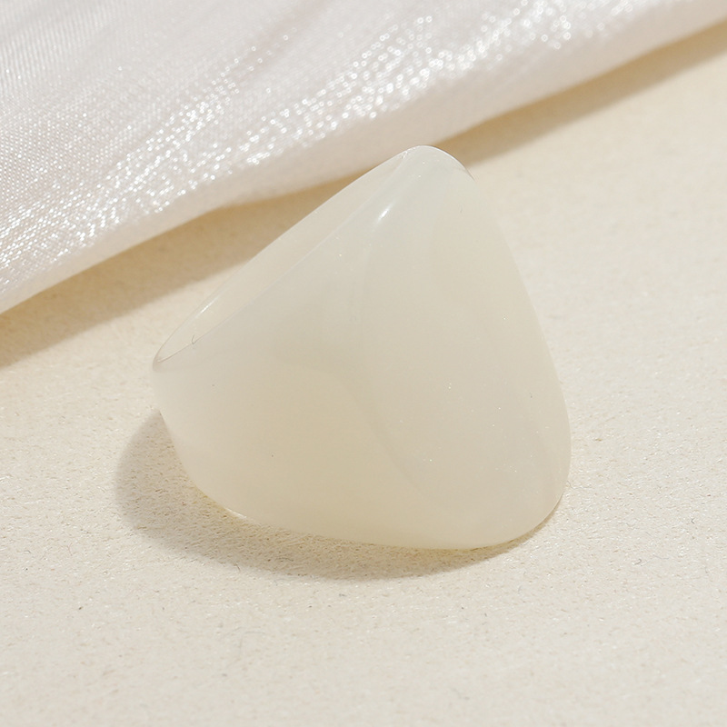 Retro geometric wide acrylic ring wholesale