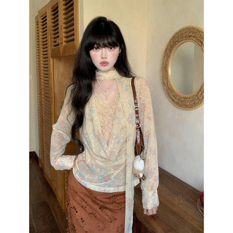In-Stock French Retro Floral Lace Ruffle Collar Tie Shirt for Women, Spring/Summer, Loose Fit, Stylish Design, Long Sleeves In-Stock French Retro Floral Lace Ruffle Collar Tie Shirt for Women, Spring/Summer, Loose Fit, Stylish Design, Long Sleeves