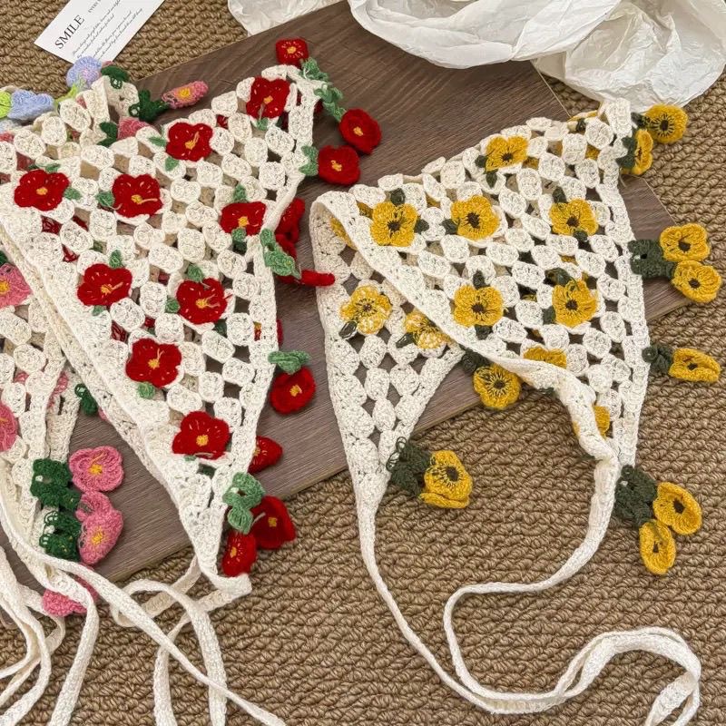 New cute floral high-appearance knitted headscarf for women, suitable for outdoor outings, sweet hollow crochet triangle scarf for women