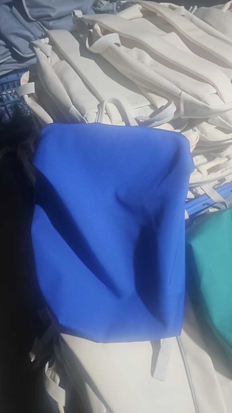 파란색