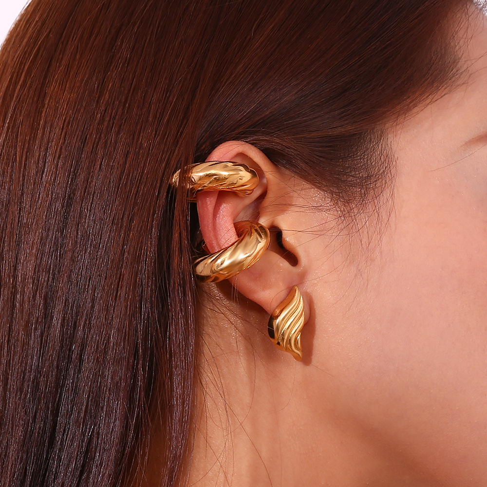 18K Gold Plated, Real Gold Plated Plating PVD Coated Real Gold Plated Solid Color Stainless Steel Simple Style Waterproof Non Tarnish Ear Cuffs