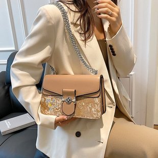 2024 New Style Small Square Bag Light Luxury Fashion Niche Women's Bag Crossbody All-match High-end Explosive Crossbody Bag