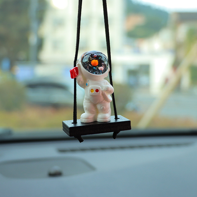 Wholesale a generation of creative astronaut car accessories car hanging car interior pendant car pendant car Crane