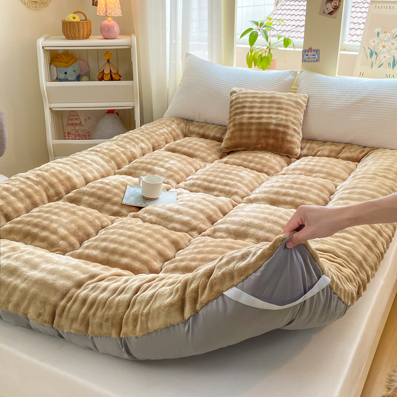 Milk Velvet Rabbit Velvet Mattress Cushion Winter Thickeneded Warm Bed Pad Home Bedroom Dormitory Single Mattress