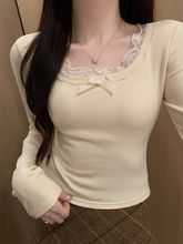 【德绒】蕾丝花边低领T恤女秋冬内搭打底短款收腰上衣杏色