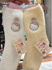 New KT cat embroidered coral velvet socks women's mid-calf socks pile socks thickened confinement socks sleep floor socks