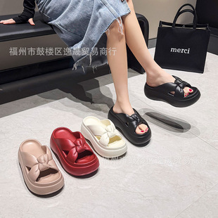 �W�tŮ���߼Ҿ�7.0�҃ȊA�_һ�����ļ���ײ�ʺ���⴩����Ьһ��