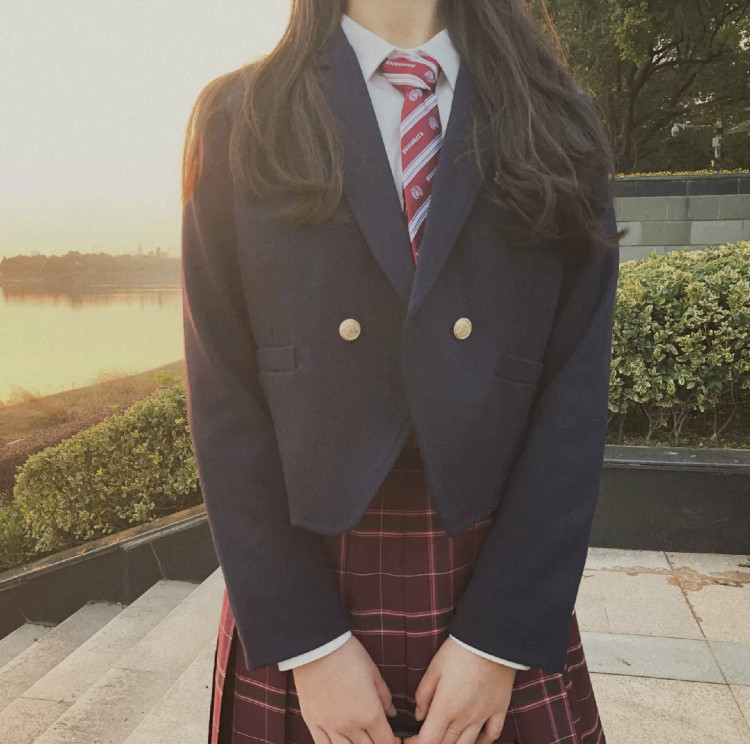 Custom-Made Japanese-Style School Uniform Jacket with One Button for Autumn and Winter, Versatile Multi-Color Top for Female Students