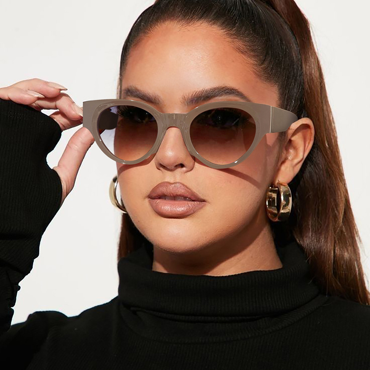 2024 nuevo estilo coreano retro chica caliente personalidad marco ovalado sombrilla gafas de sol ins street shooting tendencia todo-fósforo gafas de sol