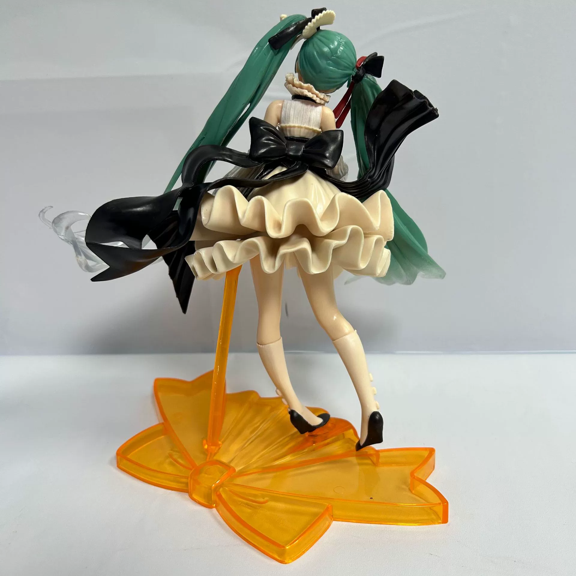 Певица Hatsune Hatsune Miku Future Handsday, оптовая продажа. Аниме двухмерная красивая девушка настольный декоративный подарок